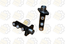 Load image into Gallery viewer, JCB BACKHOE - BRAKE MASTER CYLINDER (PART NO. 15/920389 15/920158 15/905504) | Texas Machinery Parts