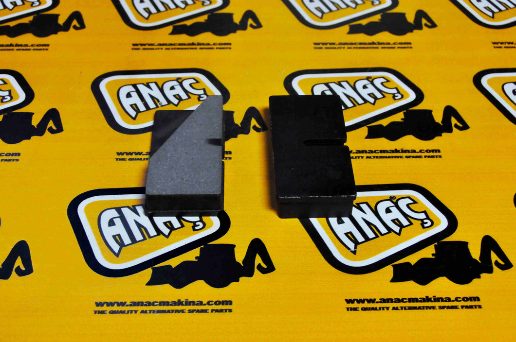 15-920160 HAND BRAKE PAD KIT, OLD MODEL